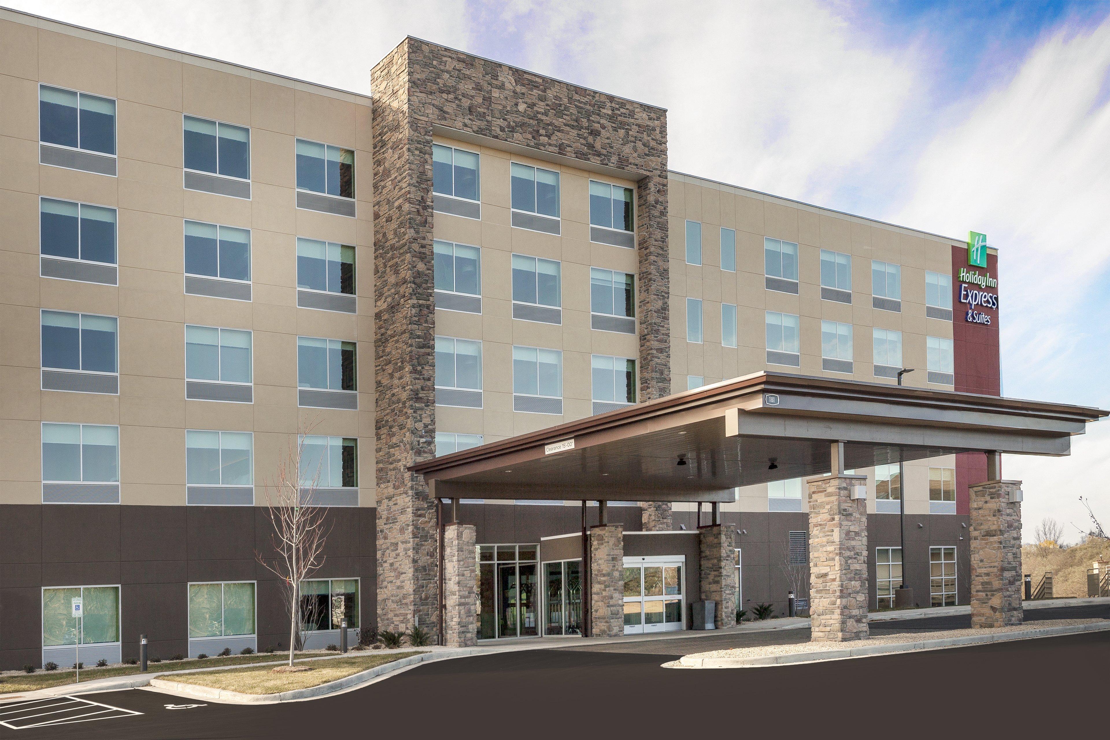 Holiday Inn Express & Suites - Hudson I-94 By Ihg Eksteriør billede