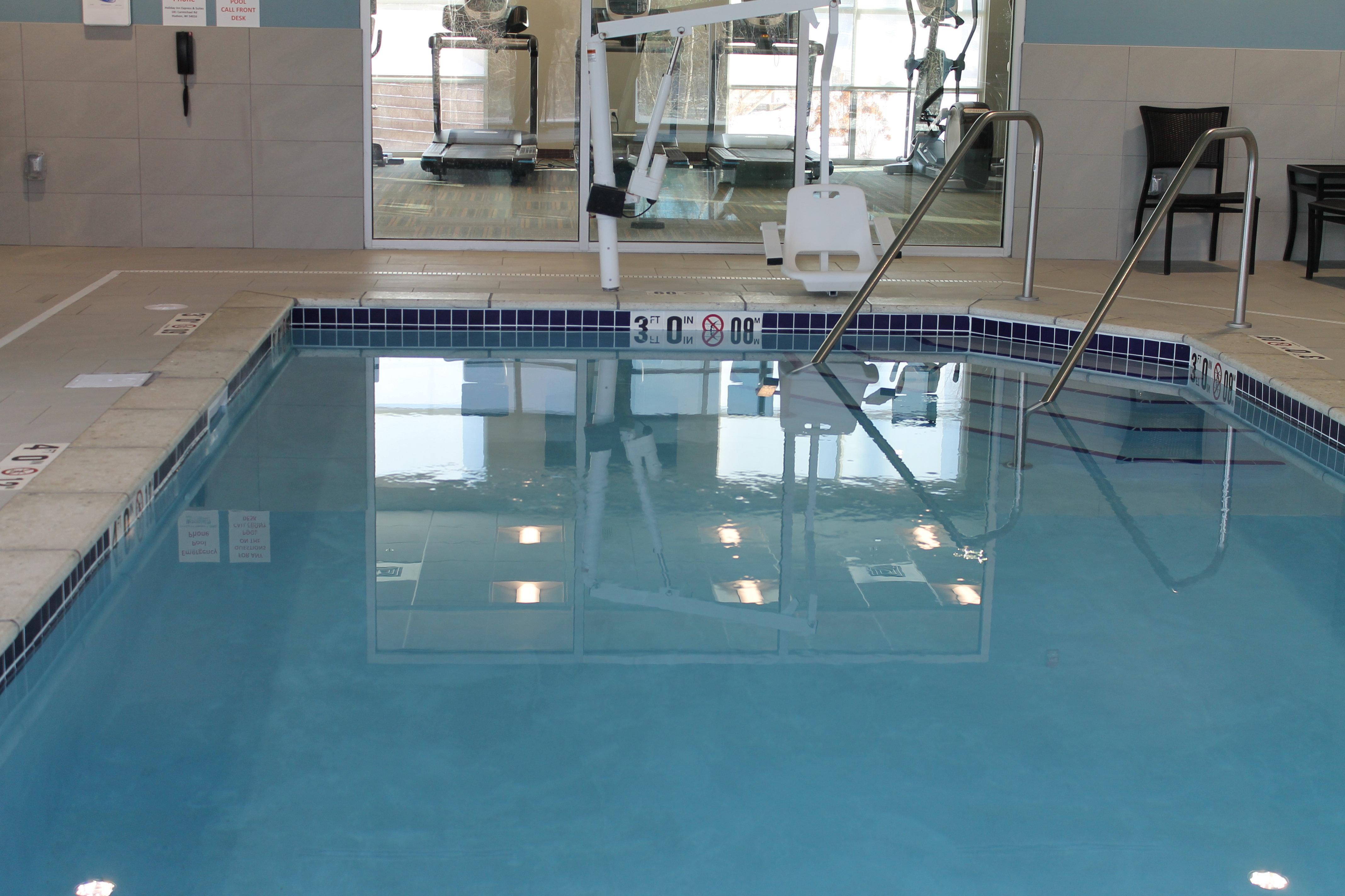 Holiday Inn Express & Suites - Hudson I-94 By Ihg Eksteriør billede